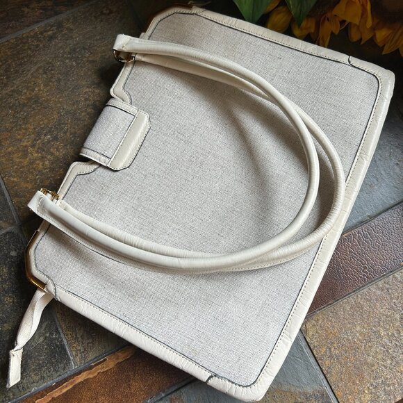 Phillippe Classic Travel Handbag - Picture 15 of 16